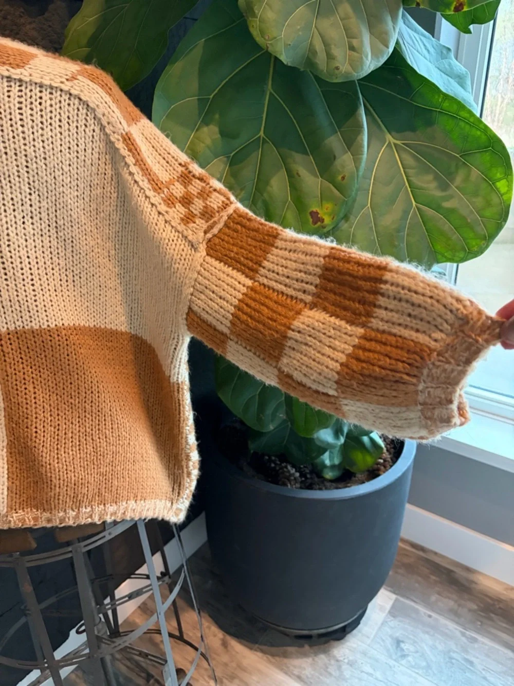 Alter’d state Cozy Checkerboard Open-Front Cardigan Sweater - Cream & Tan - Picture 3 of 5